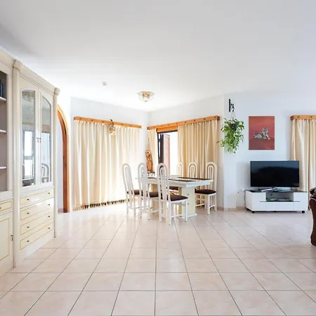 דירה Luxusapartment By Interhome *