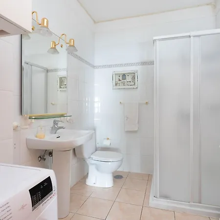 Luxusapartment By Interhome דירה *